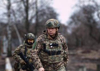 Сирський заявив, що “Вагнер” під Бахмутом видихається, і “скоро ми скористаємось цією нагодою” (ФОТО)