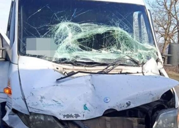 Просто диво, що без потерпілих: на трасі Миколаїв-Одеса сталась ДТП за участі 3-х автівок (ФОТО)
