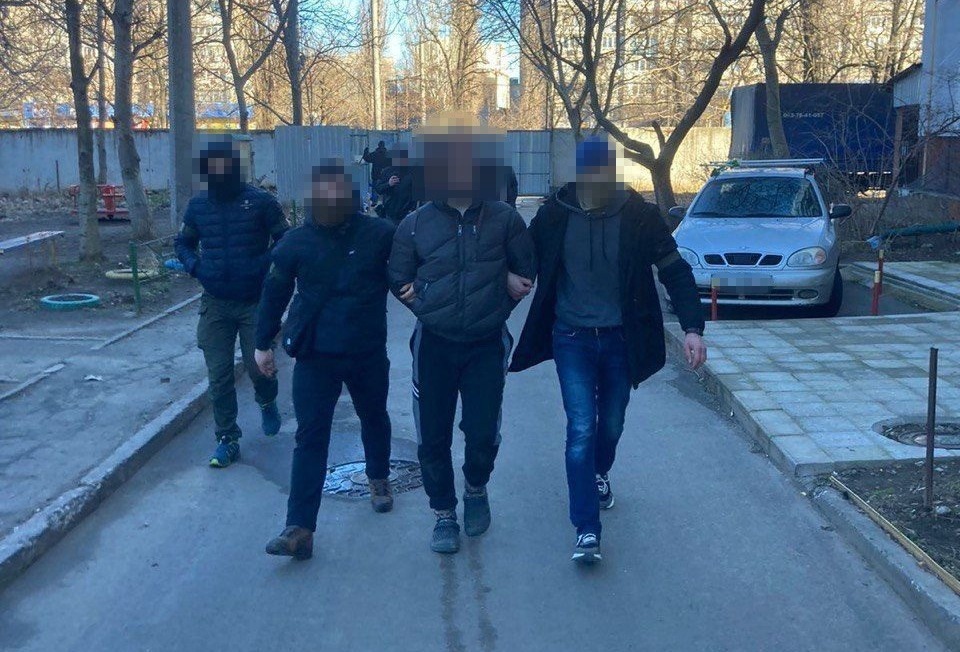 Агентом фсб, якого СБУ затримала у Миколаєві, був інструктор з тактичної підготовки однієї з громадських організацій (ФОТО) 7