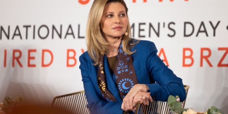 Олена Зеленська взяла участь у саміт Forbes 30/50 в ОАЕ, який збирає найвпливовіших жінок світу (ФОТО)