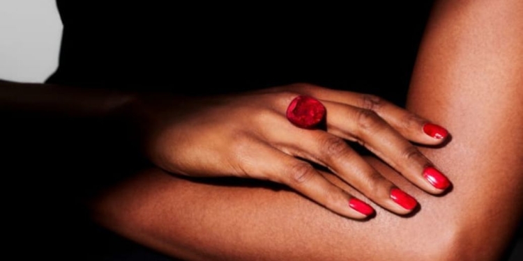 У США виставлять на аукціон найбільший рубін