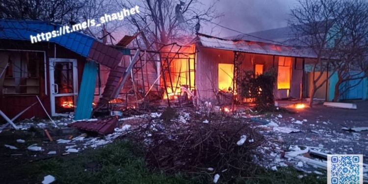 На світанку росіяни обстріляли Очаків на Миколаївщині – відомо про двох поранених (ФОТО)