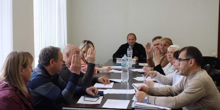 Миколаївська міська рада придбає 4 квартири для військових