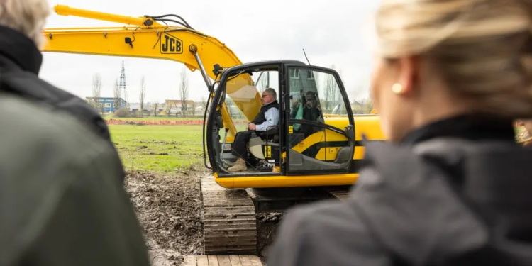 В Польщі знайшли залишки ракети з написом російською