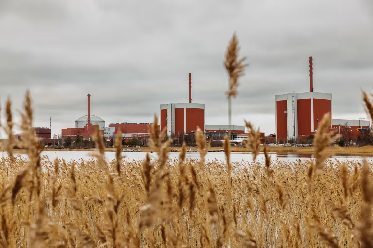 АЕС ”Олкілуото-3” розпочала регулярне виробництво електрики: в Фінляндії запущено найбільший в Європі ядерний реактор