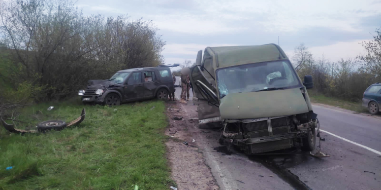 Ще одна “великодня” ДТП на Миколаївщині: госпіталізований один із водіїв (ФОТО)