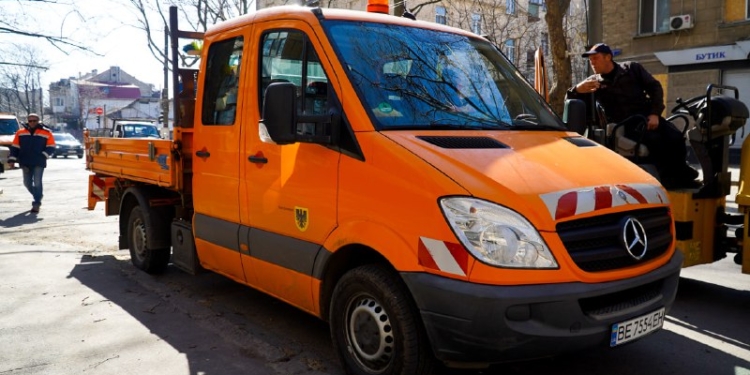 Ямковий ремонт доріг в Миколаєві: скільки залатали на пр.Богоявленському та вул.Нікольській