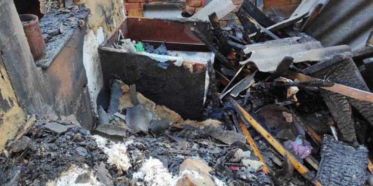 На Миколаївщині рятувальникам вдалось вберегти від вогню житловий будинок і госпспоруду