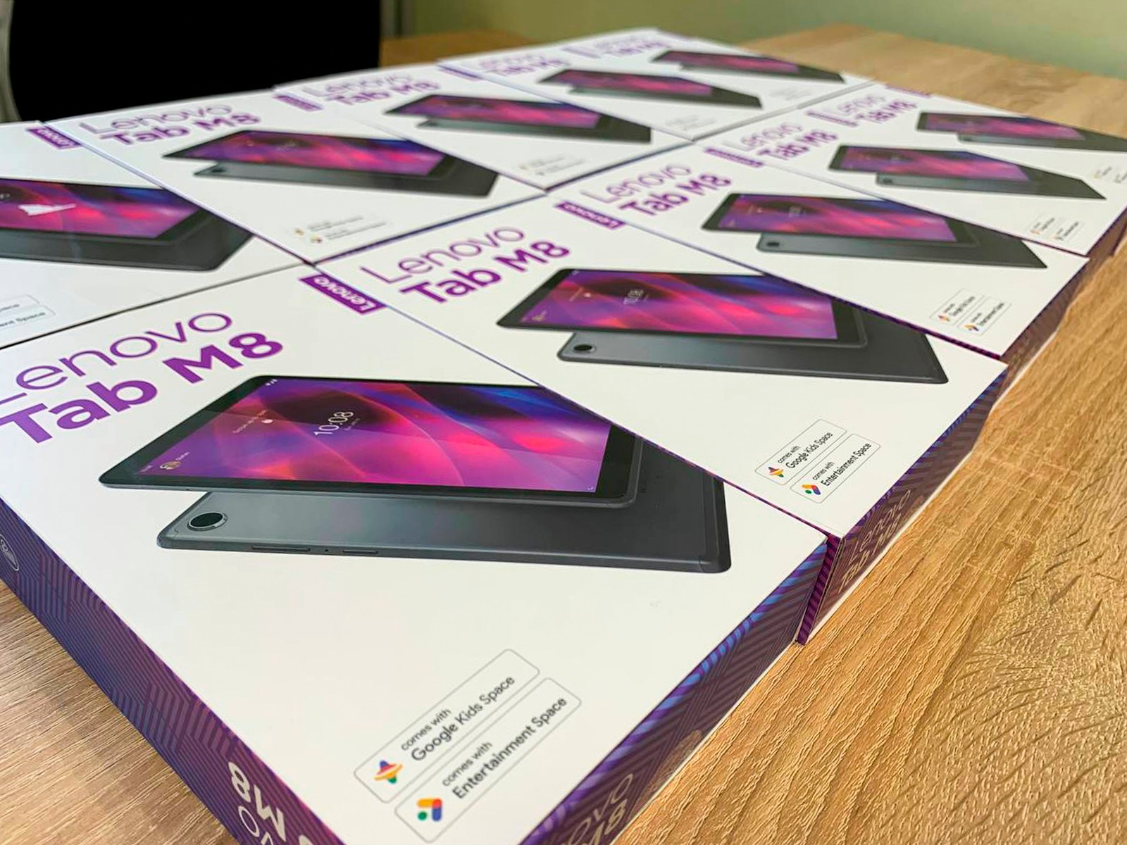 Миколаїв отримав від партнерів 10 планшетів для фіксації інфраструктурних пошкоджень