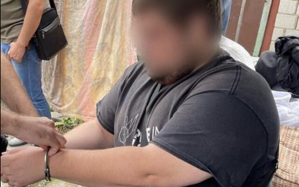 Мешканець Миколаївщини, який 16 разів здав переселенцям в оренду неіснуючі квартири в Ужгороді, «сів» на 7 років