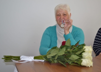Співробітниця АТ «Миколаївобленерго» отримала відзнаку Президента України «За оборону України»  (ФОТО)