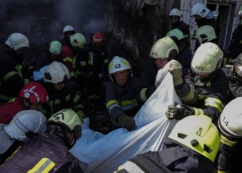 Умань: з-під завалів багатоповерхівки вилучили тіло 23-ї жертви – дитини