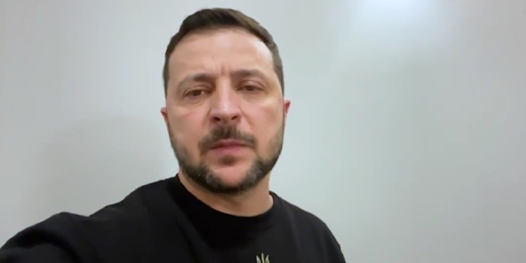 «Тільки абсолютне зло може коїти такий терор проти України» – звернення Зеленського (ВІДЕО)