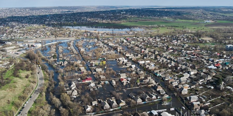 Під Краматорськом прорвало дамбу – підтоплено 260 будинків (ФОТО)