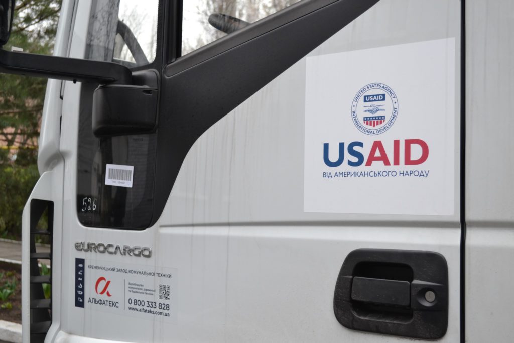 «Миколаївобленерго» отримав автопідйомник від USAID (ФОТО) 2