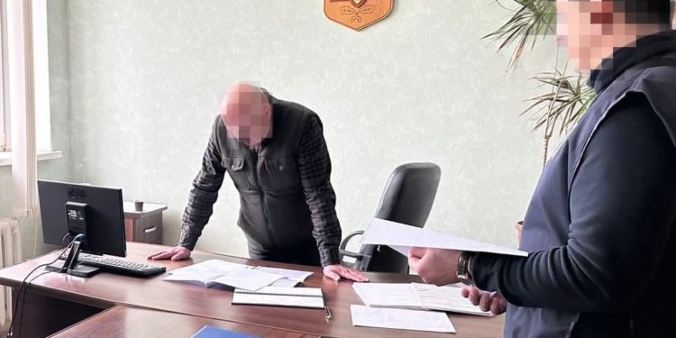 На Миколаївщині ексдепутат облради підозрюється у перевищенні повноважень, збитки від яких склали понад 6 млн грн (ФОТО)