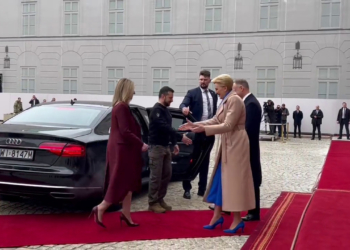 Зеленський зустрівся з Дудою в Варшаві (ВІДЕО)