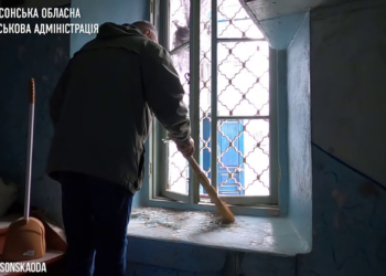 Перед Великоднем росіяни вдарили по церкві в Херсоні (ВІДЕО)