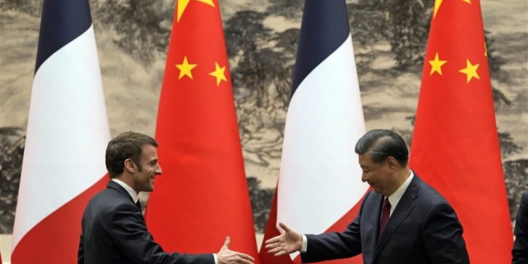 Транспорт, енергетика, сільське господарство, опріснення води. Які угоди підписали в Пекіні Макрон і Сі Цзіньпін