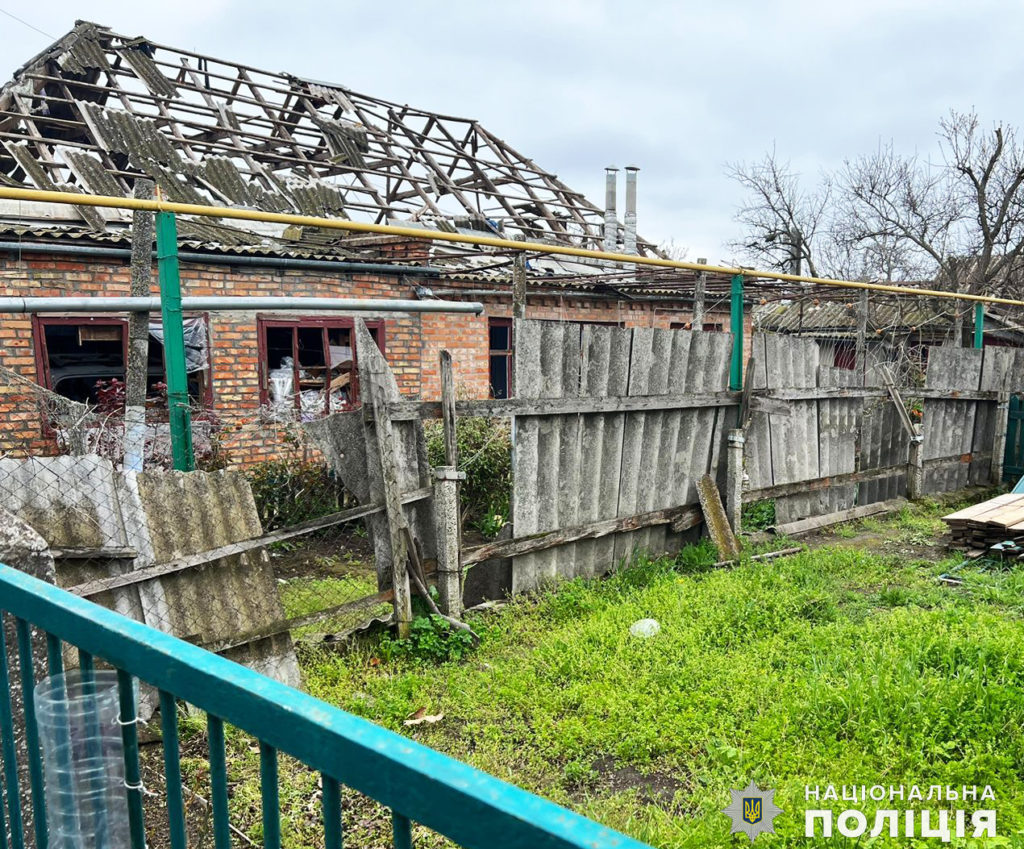 Поліція Миколаївщини показала наслідки обстрілу Очакова (ФОТО) 4