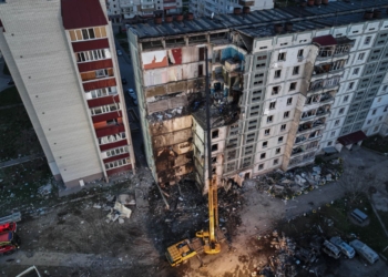 Умань: кількість жертв не змінилась, пошуково-рятувальна операція продовжується (ФОТО)