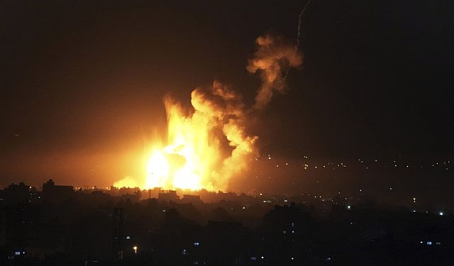 Ізраїль атакував цілі у секторі Гази (ВІДЕО)