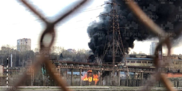 В Пермі горів завод, на якому виробляють боєприпаси для РСЗВ (ФОТО)