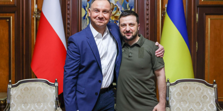Зеленський їде в Польщу