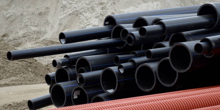 Километри труб, хомути, засувки: «Миколаївводоканал» отримав допомогу від Save the Children in Ukraine