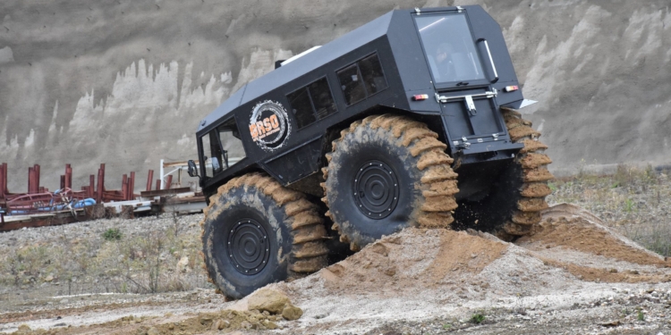 Українські всюдиходи будуть випускати у Туреччині – через день відкриття заводу (ФОТО)