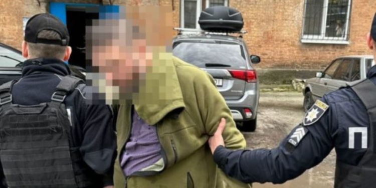 В Дніпрі священик УПЦ МП розбещував неповнолітніх доньок (ФОТО)