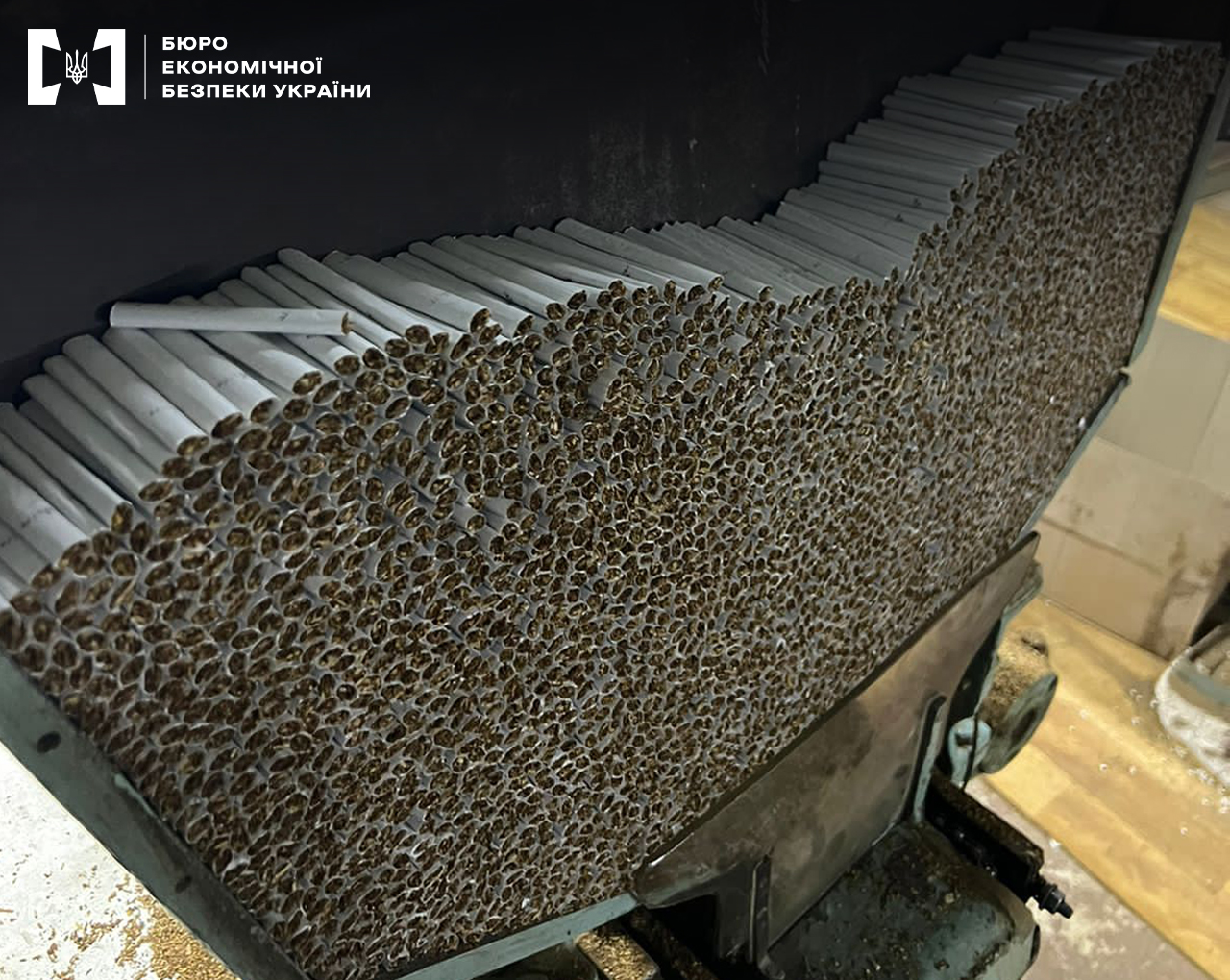 На Одещині виявили підпільну тютюнову фабрику (ФОТО)