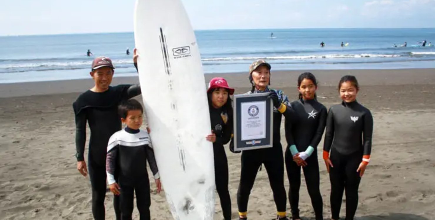 Японець став найстарішим в світі серфінгістом – у 89 років (ФОТО, ВІДЕО)