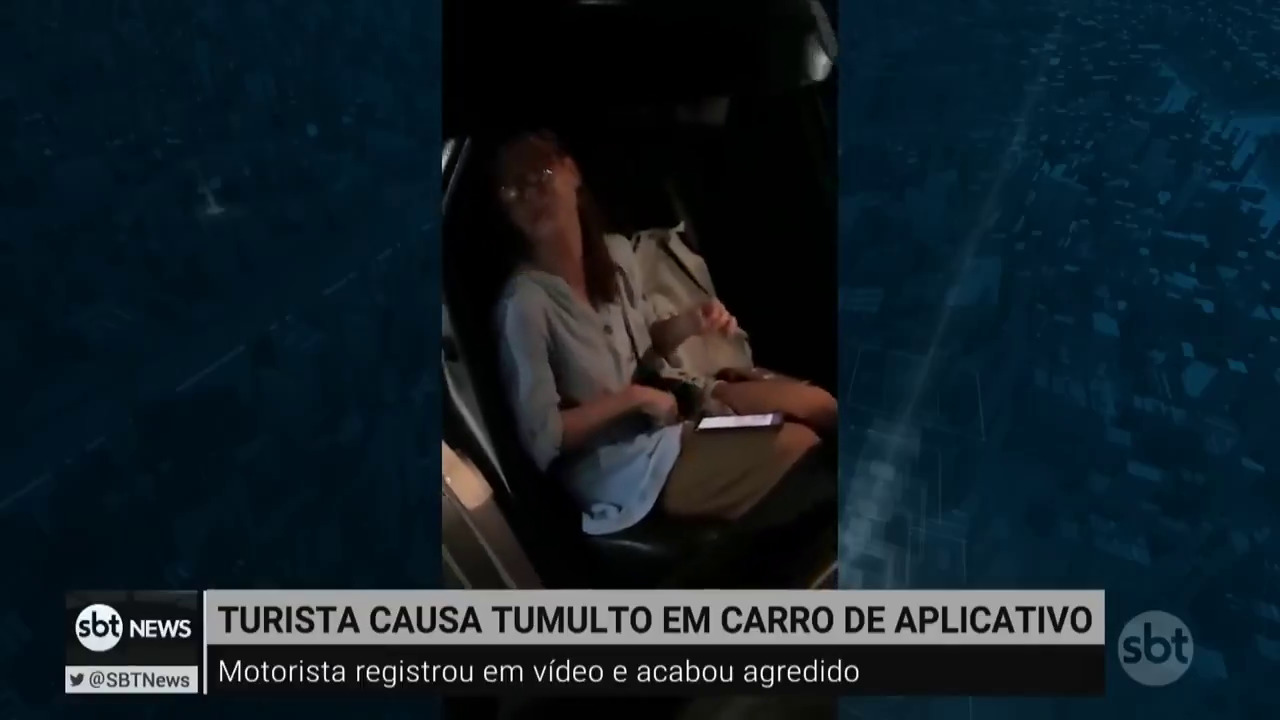 Нова "зірка Інтернету". В Бразилії неадекватна росіянка накинулась на таксиста (ВІДЕО) 3