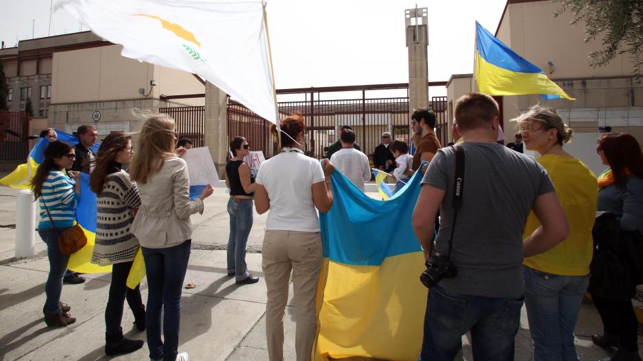 Може, додому? Українських біженців на Кіпрі виселять з готелів - їм пропонують шукати роботу 1