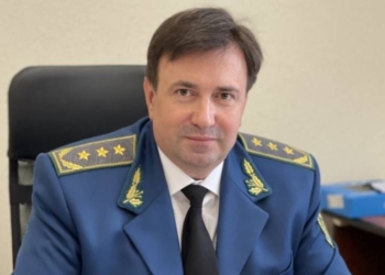 Дружина VIP-митника вивезла через кордон $760 000 готівкою