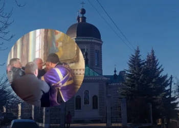 В Хмельницькому стався конфлікт в церкві МП, побили військового. Що далі, всі подробиці (ФОТО, ВІДЕО)