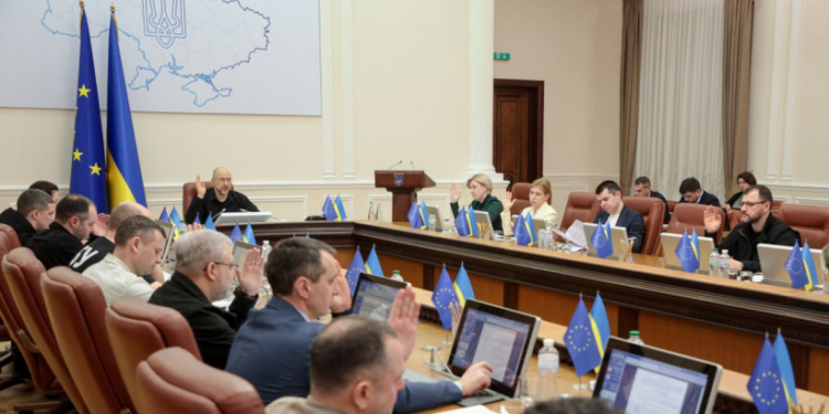 Підвищення ціни на електроенергію відкладається. На місяць