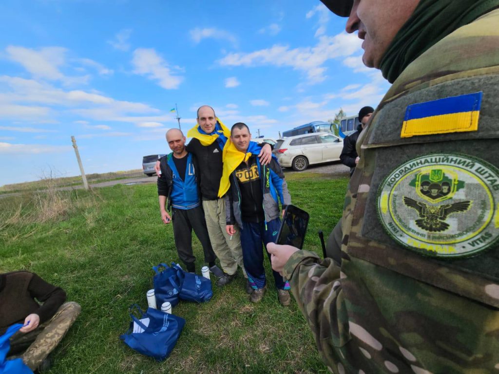 Україна повернула з полону ще 44 українця (ФОТО, ВІДЕО) 11