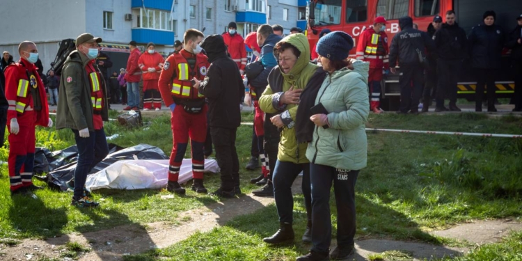 Загиблих в Умані вже 16, загиблих дітей неможливо впізнати (ФОТО)