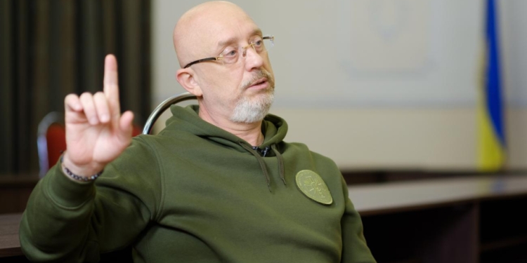 “Зараз я найбільший роботодавець”, – Резніков про армію, перегрів очікувань і контрнаступ