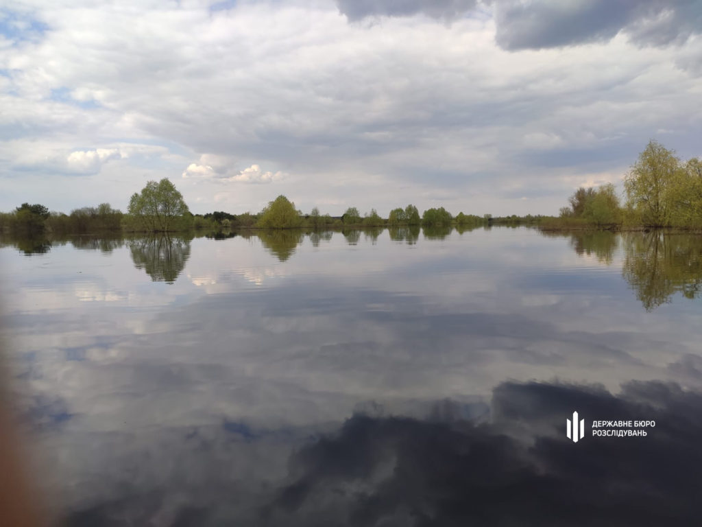 На Чернігівщині загинули прикордонники - перевернувся човен (ФОТО) 8 На Чернігівщині загинули прикордонники - перевернувся човен (ФОТО) 7