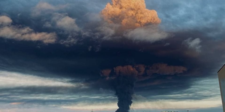 “Божа кара за Умань”. У ГУР розповіли, що згоріло в Севастополі (ФОТО)