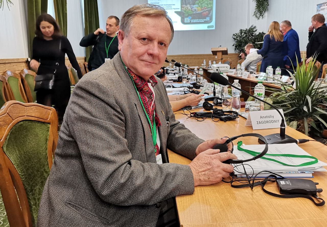 Земля і воля. Фермери кажуть, що їх цинічно “вбивають”, а влада створює “своїх” олігархів (ФОТО)