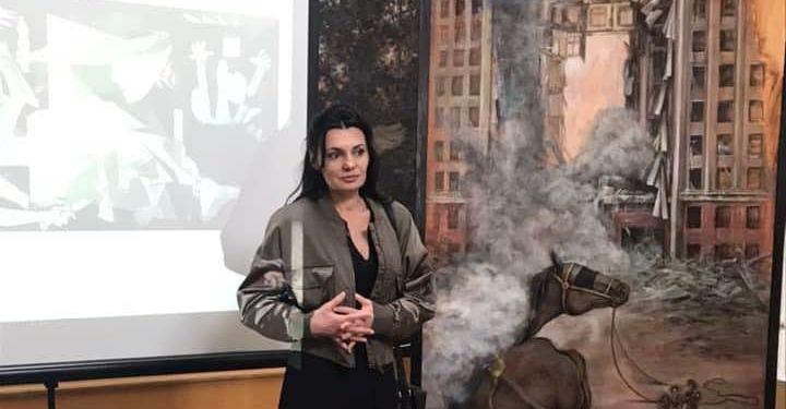 Зруйнована російською ракетою будівля Миколаївської ОДА – тепер не тільки на фото: в Миколаєві представили картину (ФОТО)