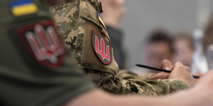 Сьогодні Україна визволила з російського полону ще 106 захисників – вони всі боронили нашу землю на Бахмутському напрямку