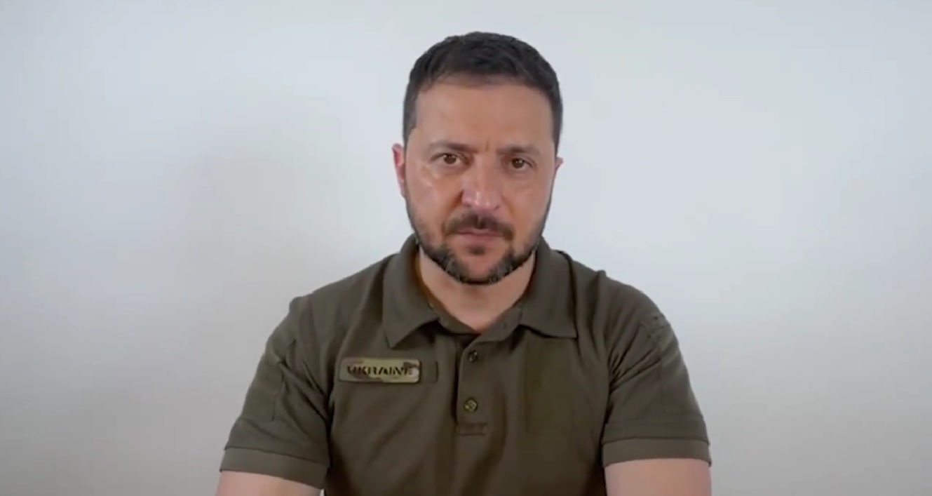 Про обмін полоненими, підтримку Швеції та Фінляндії, «економічний безвіз» і дяка Нацгвардії – про що у своєму зверненні говорив Зеленський (ВІДЕО)