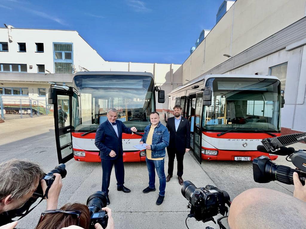 Миколаїв отримав 2 автобуси Irisbus Crossway від Праги 1