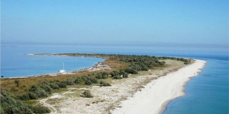 Окупанти знищують перлину українського довкілля – Кінбурнський півострів, – Міндовкілля