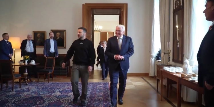 Зеленський: «Німеччина продовжуватиме підтримувати Україну політично, військово та фінансово доти, доки це буде необхідно» (ВІДЕО)